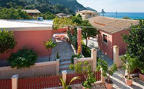 Amalia Cottages